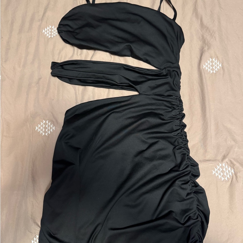 SHEIN Black Asymmetrical Cut-Out Dress